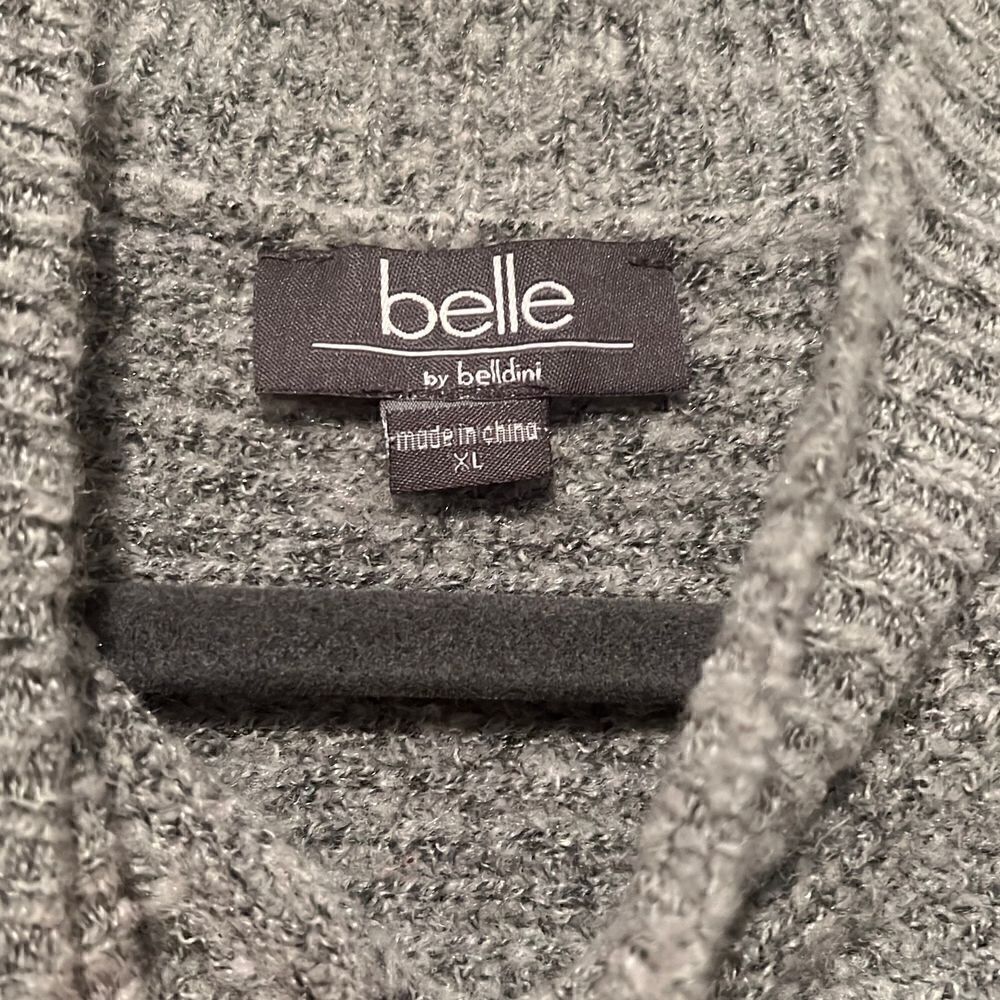 Sweater    - Picture 3 of 5